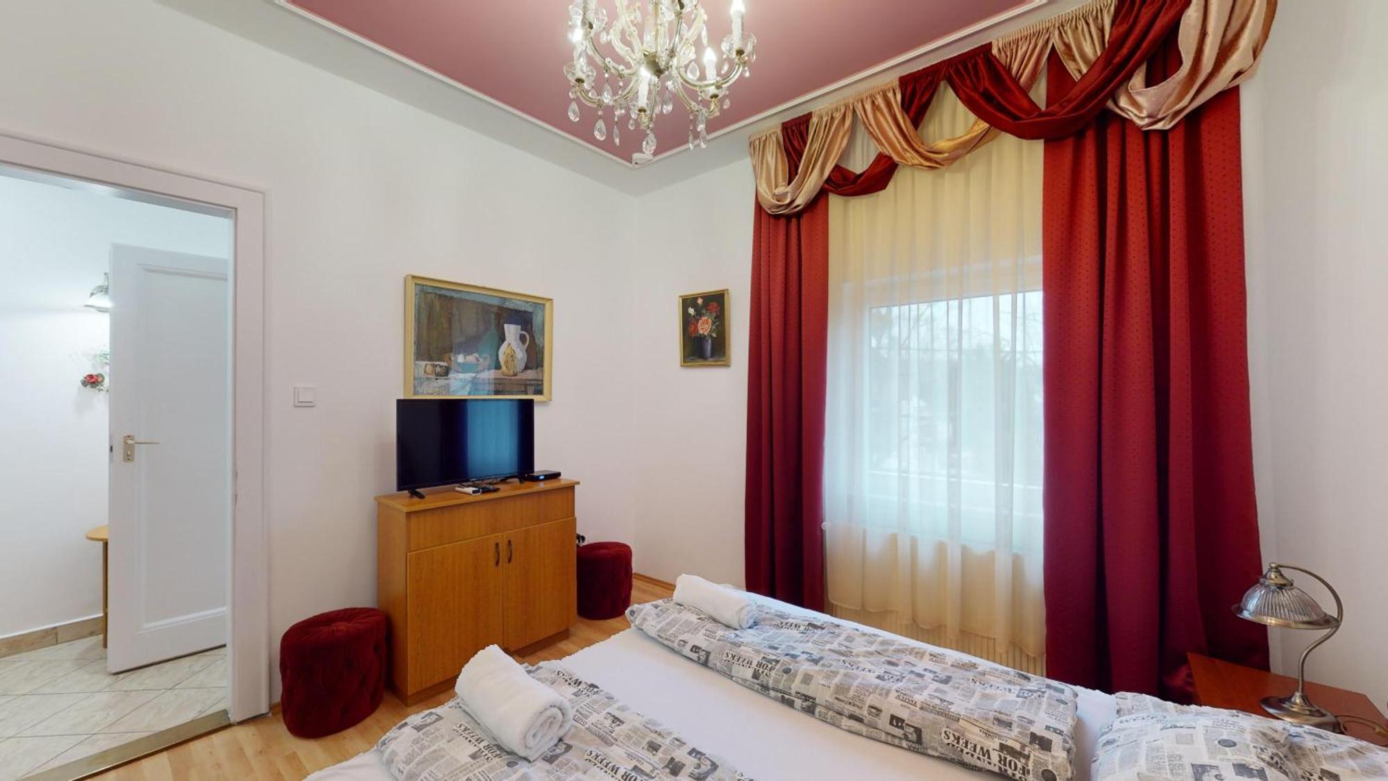 Herczeg Apartment Miskolc Eksteriør bilde