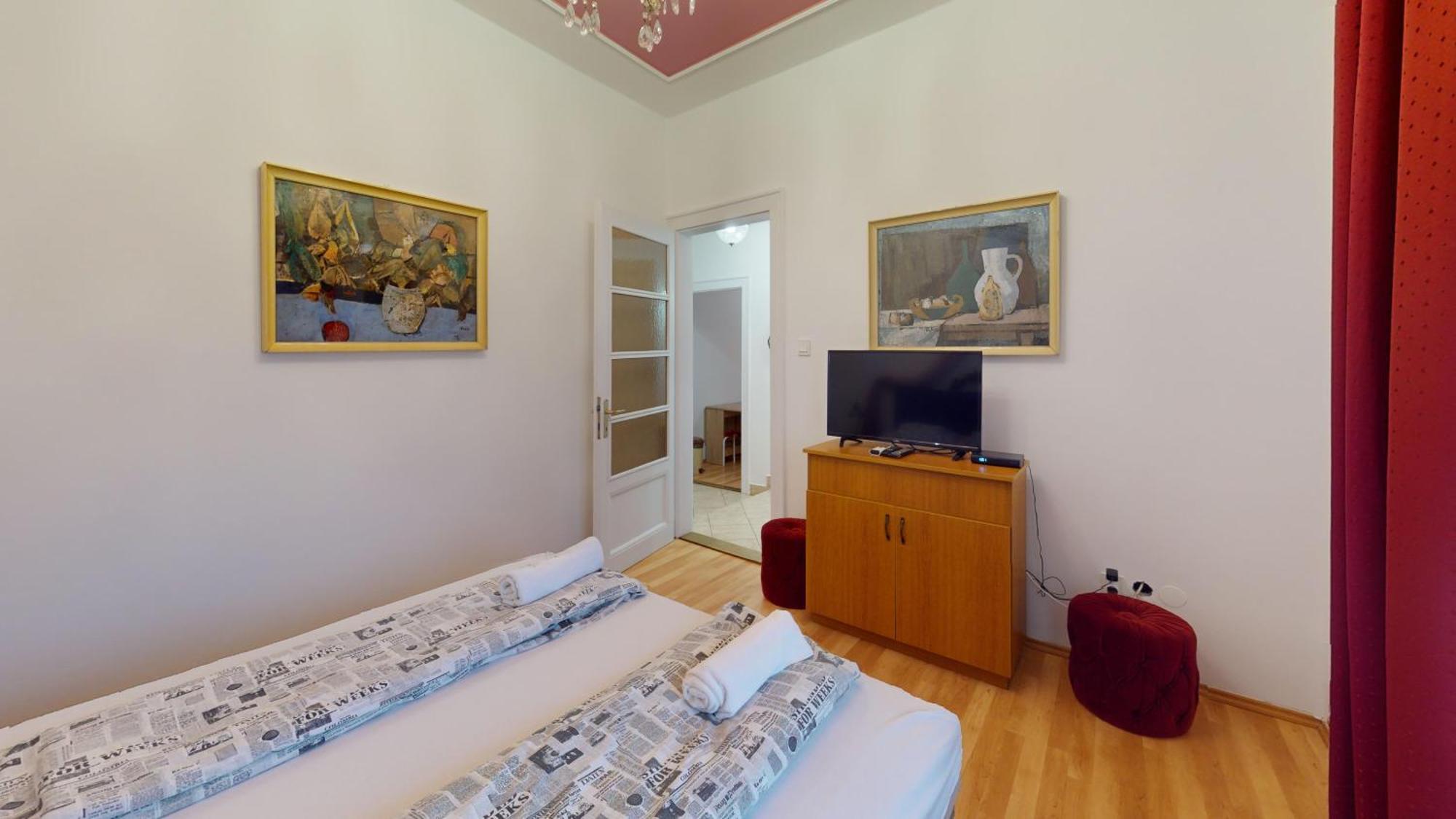 Herczeg Apartment Miskolc Eksteriør bilde