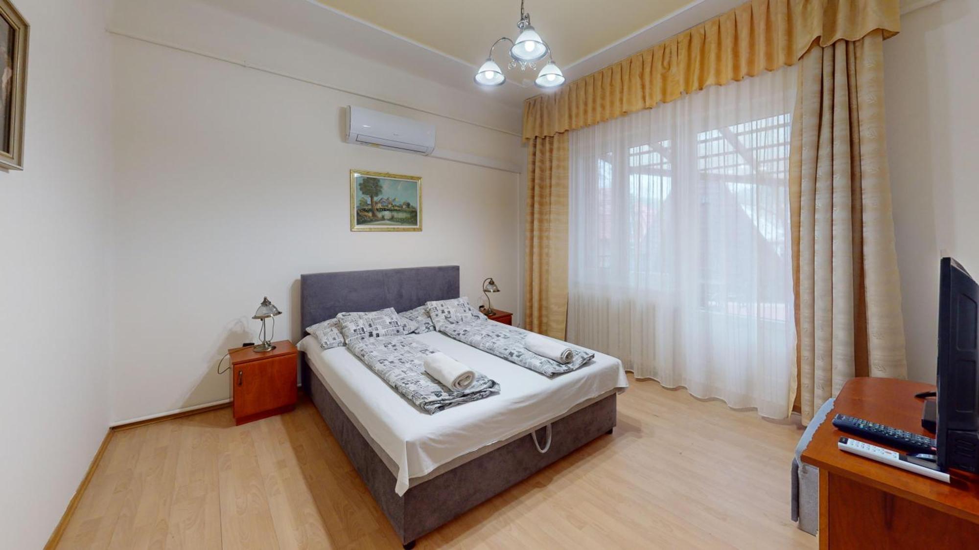 Herczeg Apartment Miskolc Eksteriør bilde