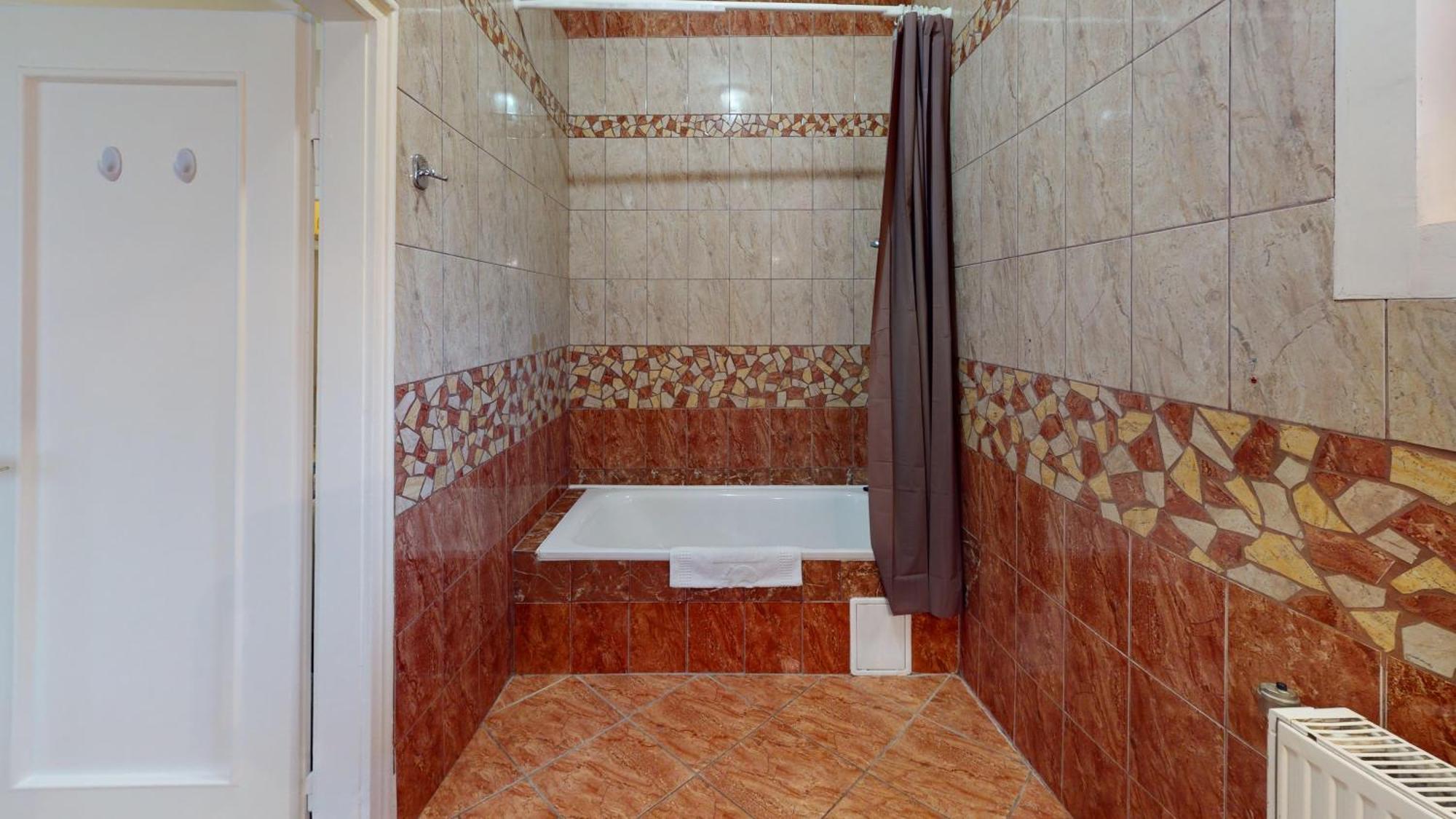 Herczeg Apartment Miskolc Eksteriør bilde
