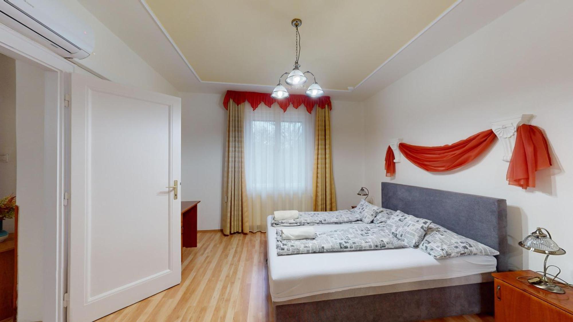 Herczeg Apartment Miskolc Eksteriør bilde
