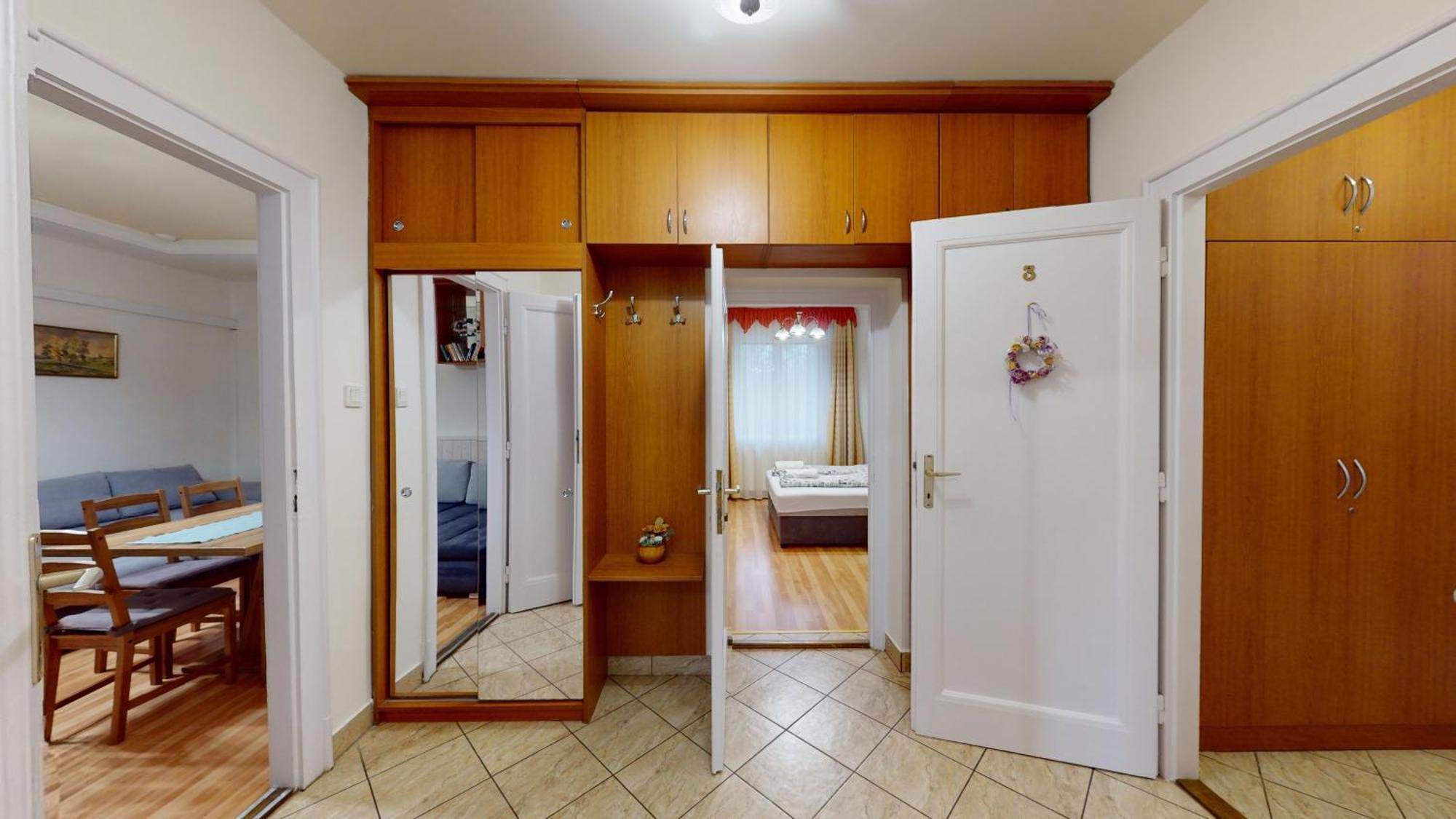 Herczeg Apartment Miskolc Eksteriør bilde