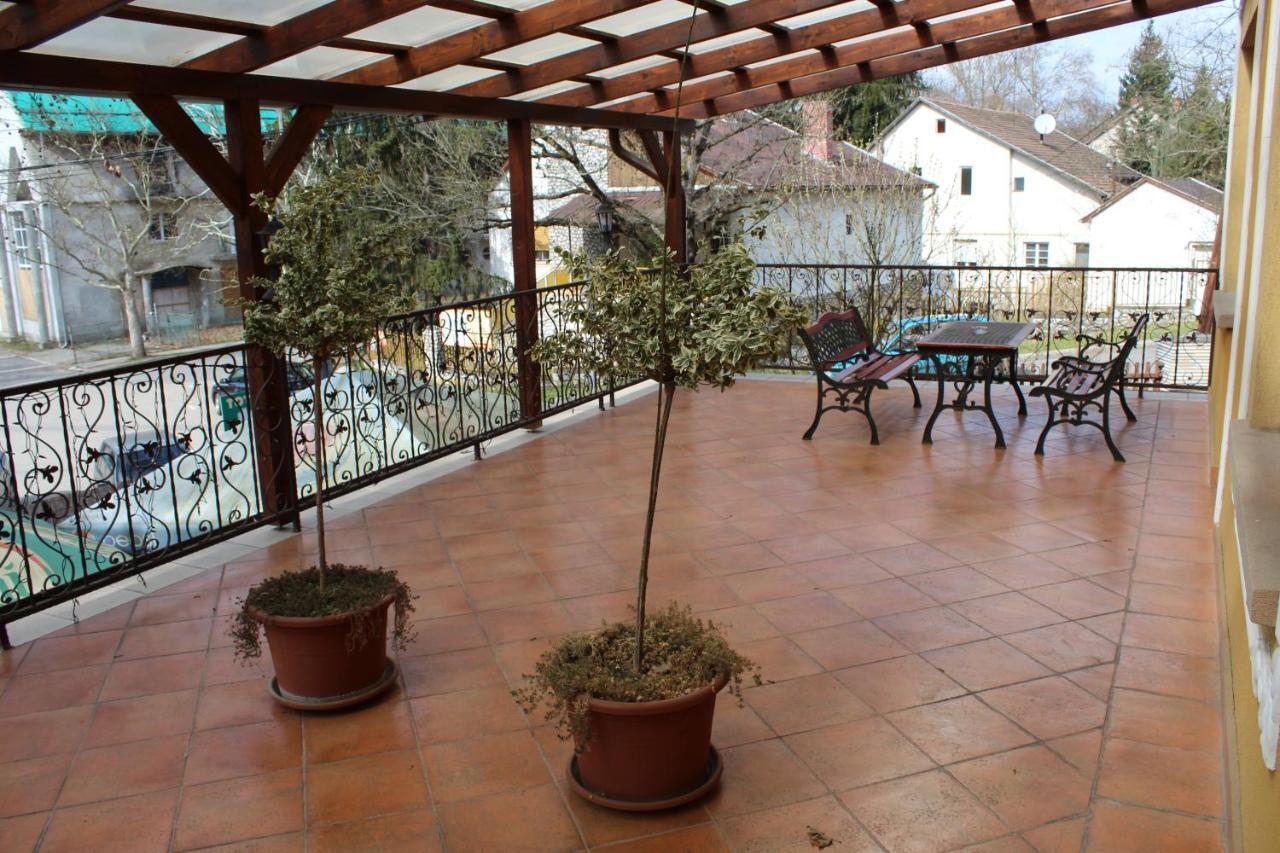 Herczeg Apartment Miskolc Eksteriør bilde